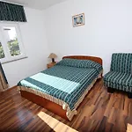 Elida