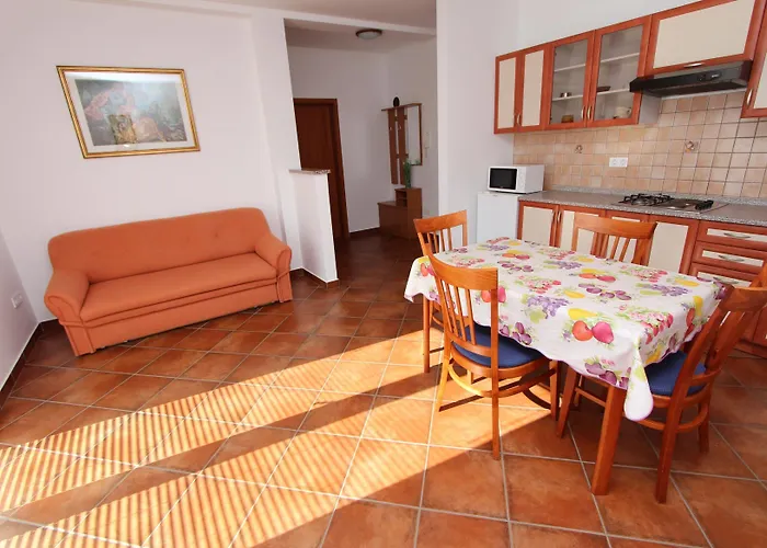 Elida 아파트 로비니