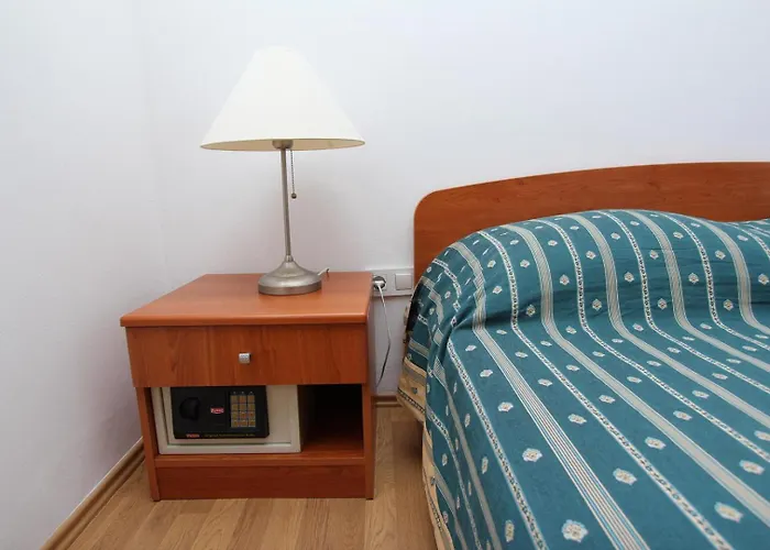 Elida 아파트 로비니