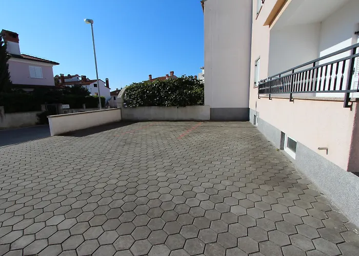 Elida Apartment *